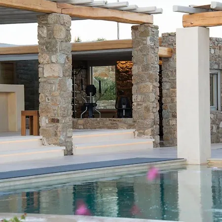 Elegant Mykonos White Satin Private Gym 4 Bedrooms Sea View *
