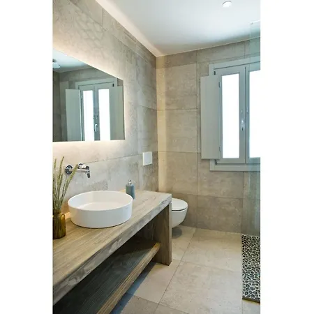 Elegant Mykonos White Satin Private Gym 4 Bedrooms Sea View * Tourlos